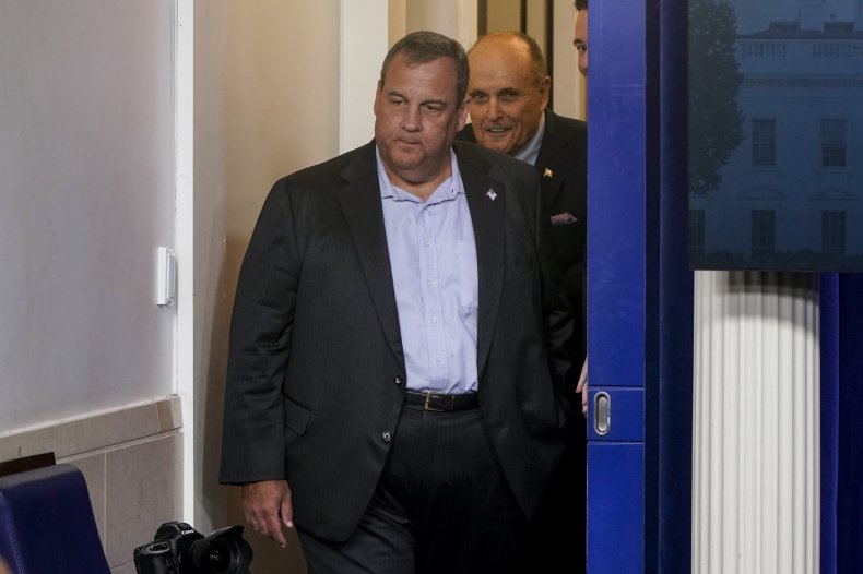 Chris Christie Tests Positive for COVID a Day After Saying
Nobody Wore Masks in Trump's Debate Prep Room 1