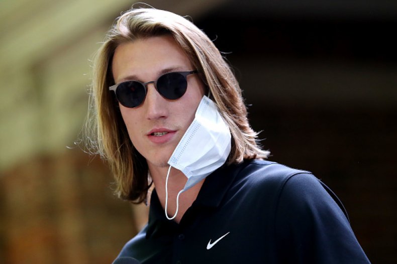 Clemson QB Trevor Lawrence Tests Positive For
COVID-19 1