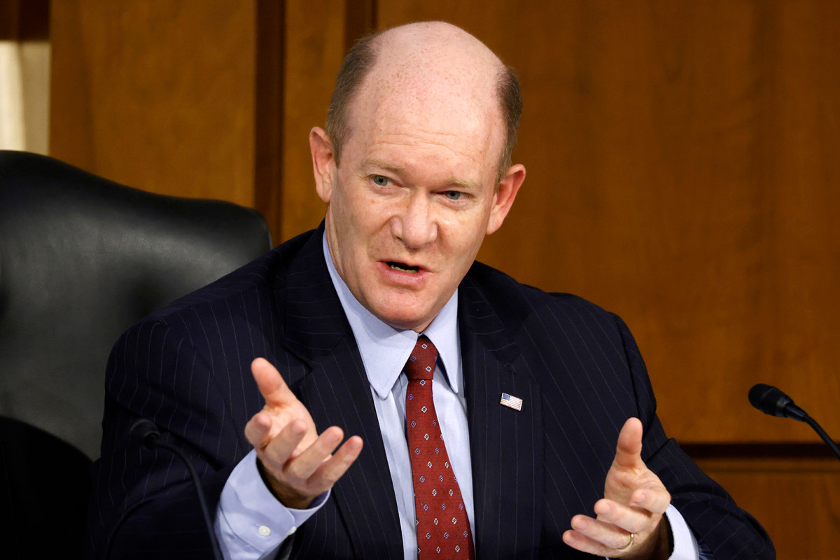 Sen. Chris Coons says he’s open to packing the Supreme
Court 1