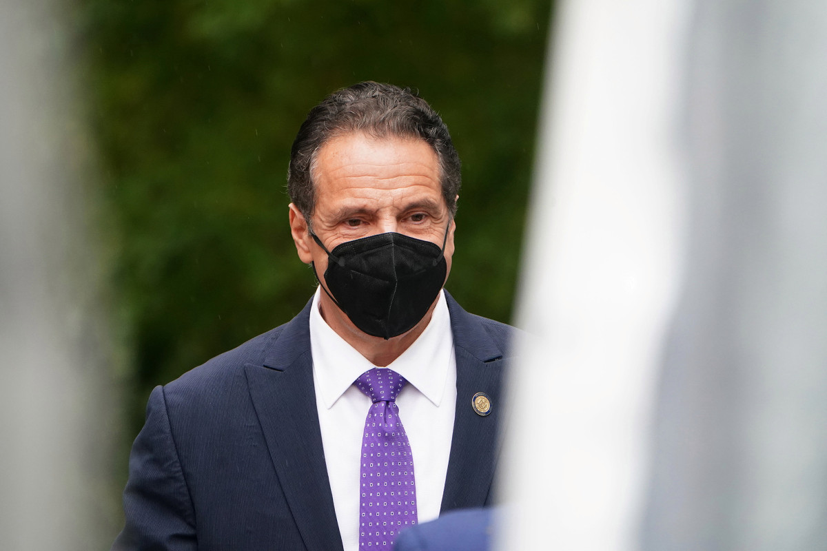 Hospitalizations increase in New York amid COVID-19
spike 1