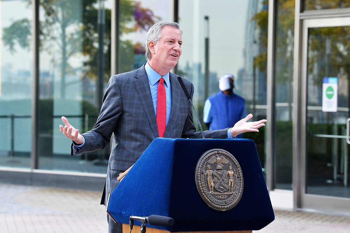 De Blasio’s contract to house homeless in hotels amid
COVID-19 hits $299 million 1
