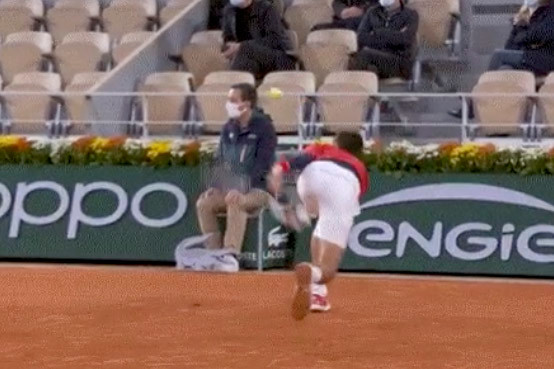 Novak Djokovic with more linesperson drama at French
Open 1