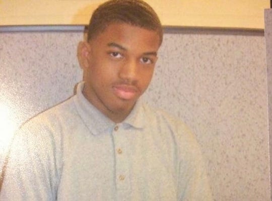 Family of Alvin Cole, third person fatally shot by Officer
Joseph Mensah, calls for firing, charges 1