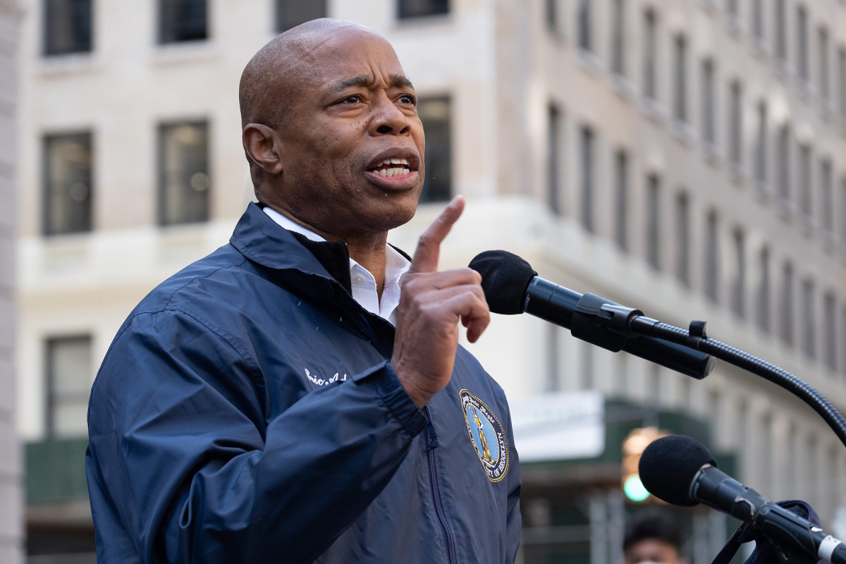 Brooklyn Borough President Eric Adams says NYC ‘failed’ to
contain COVID-19 1