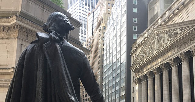 Dow Futures Fall 400 Points, 1.5%, on Trump Coronavirus
News 1
