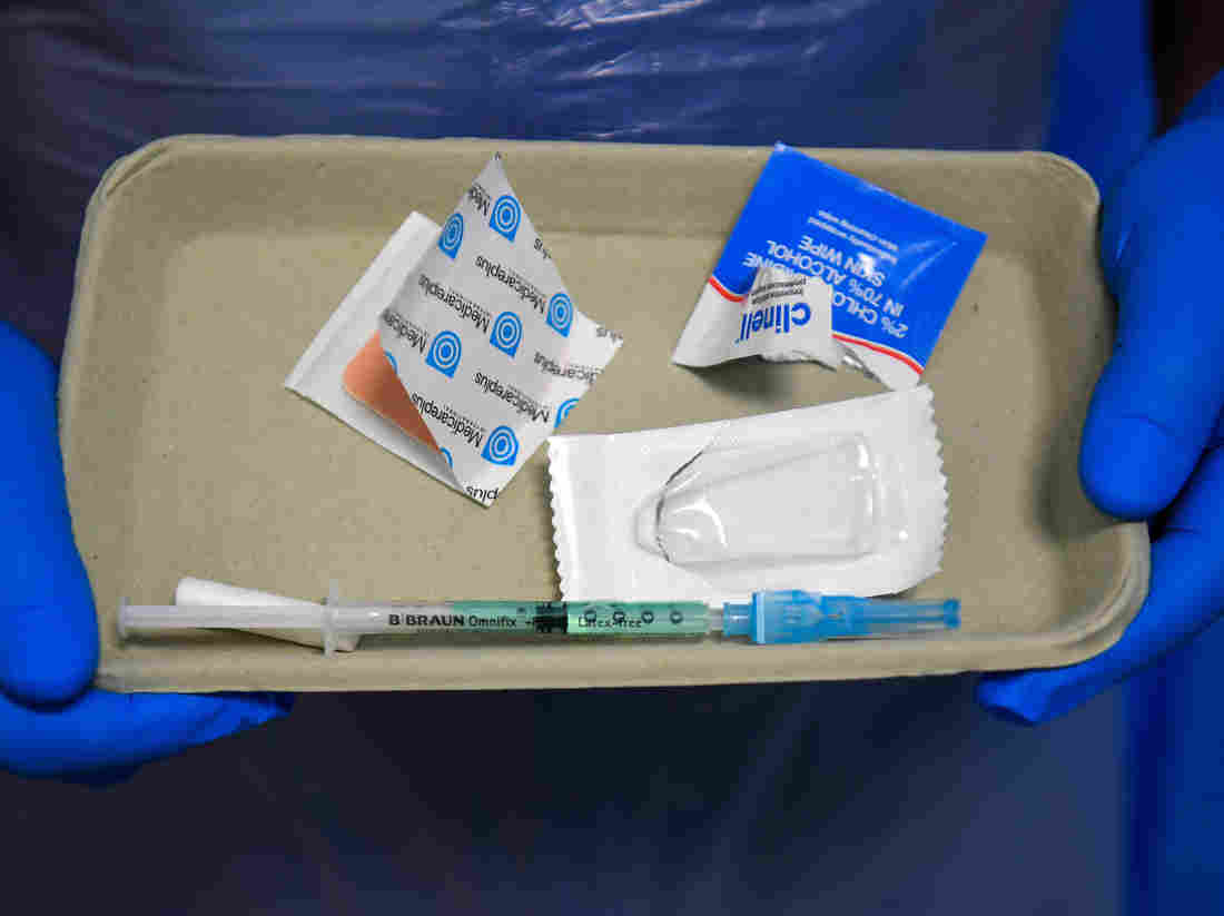 U.K. Preparing COVID-19 Vaccine Trials That Deliberately
Infect Study Subjects 1
