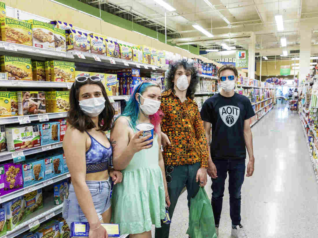 Mask-Wearing Is Up In The U.S., But Young People Are Still
Too Lax, CDC Survey Finds 1