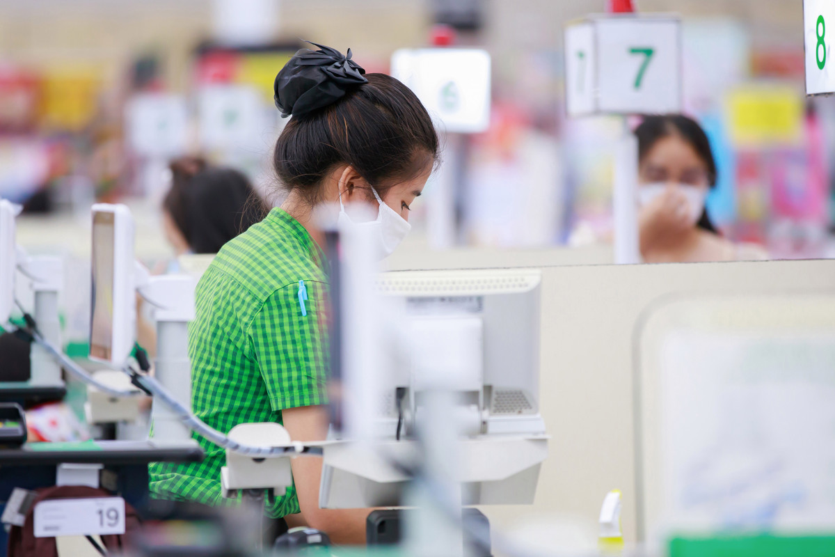 Study finds 20 percent of grocery workers had COVID-19, most
without symptoms 1