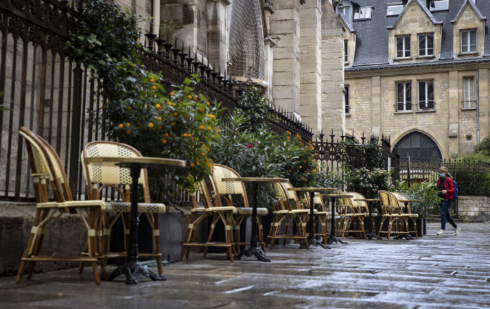 Paris closes bars, ramps up restrictions as coronavirus
cases soar 1