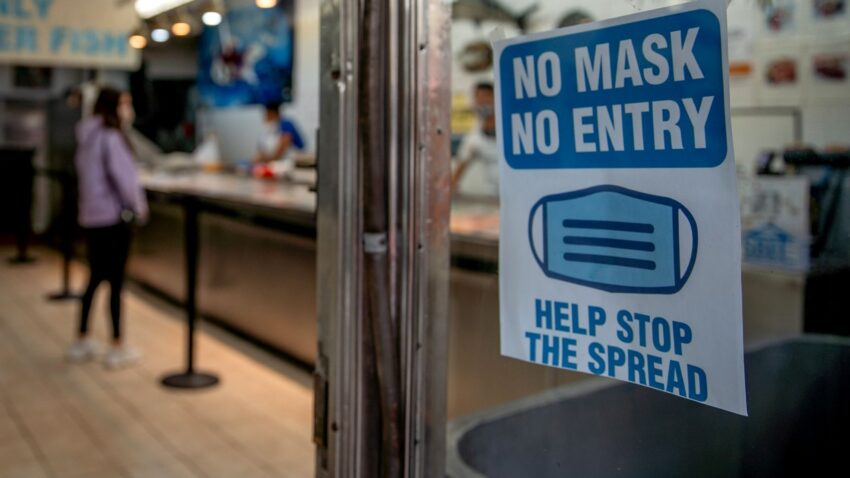 Universal mask use could save 130,000 U.S. lives by the end
of February, new study estimates 1