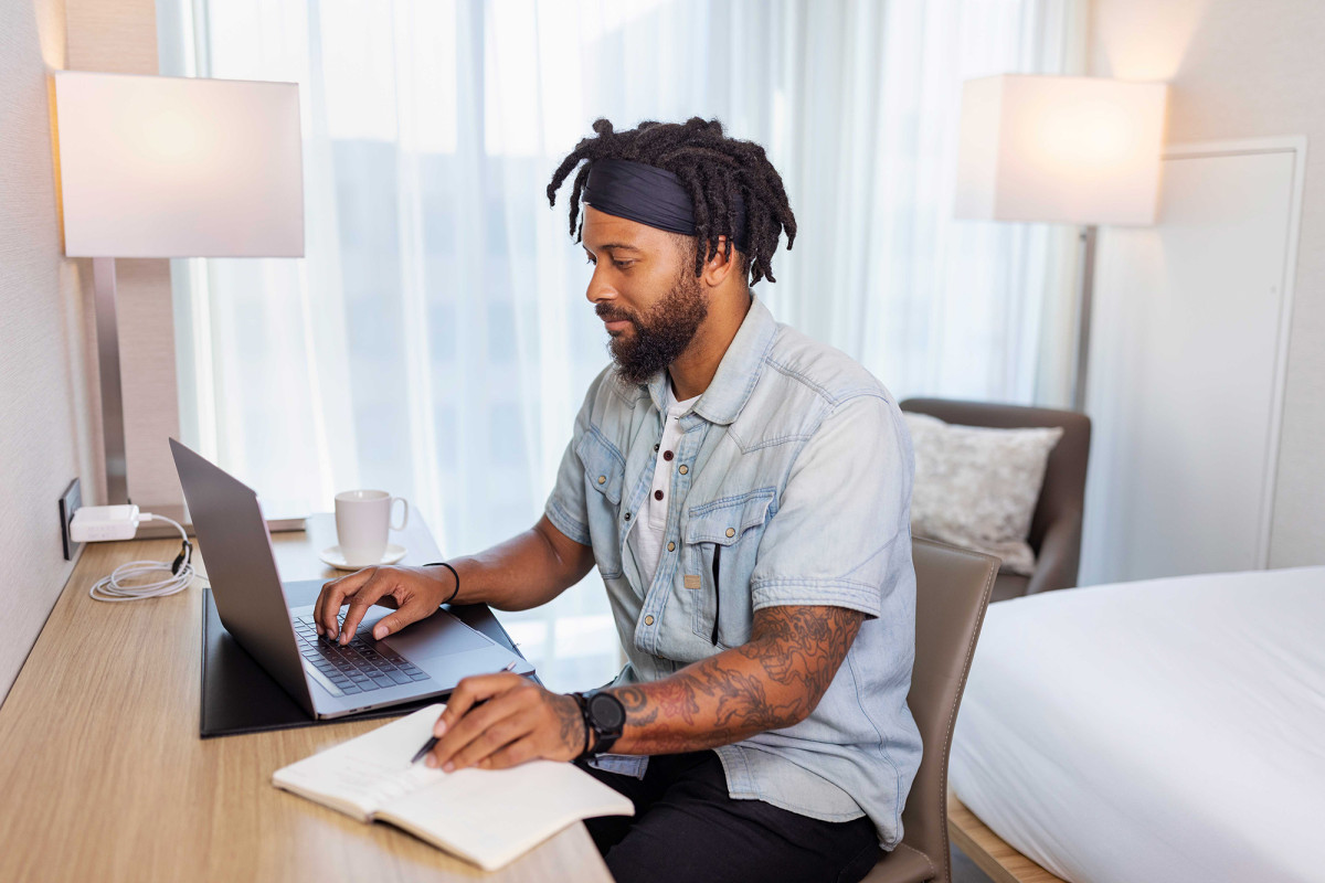 Marriott offering ‘day pass’ for people tired of working
from home 1