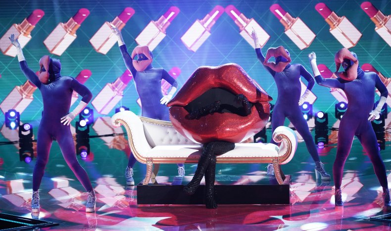 This Was the Celeb Eliminated on 'The Masked Singer' Season
4, Episode 5 1