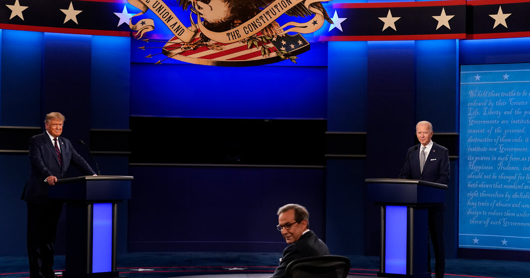 Chris Wallace, Awaiting Virus Test, Tells Fox News Viewers:
‘Wear the Damn Mask’ 1