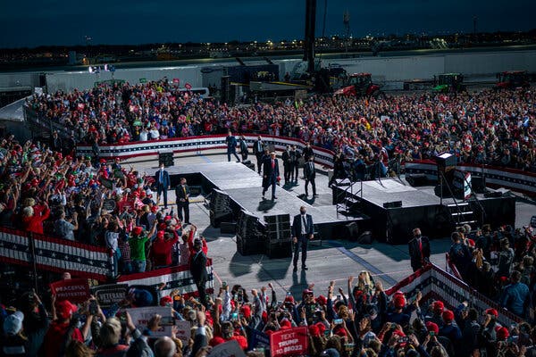 As Governor Resists Mask Mandate, Iowans Sour on the
G.O.P. 1