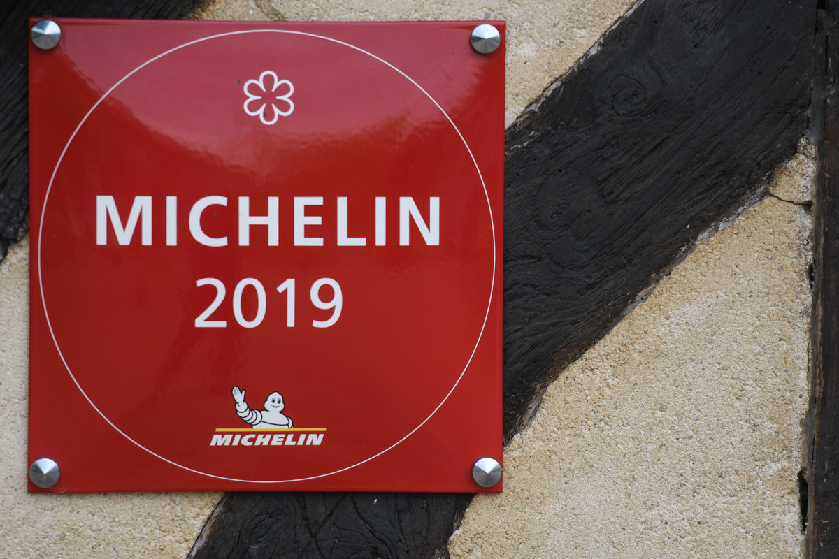 Michelin Guide to pause awarding stars to California
restaurants amid wildfires, COVID-19 1