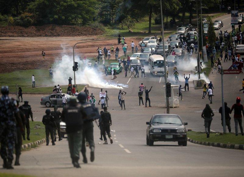 Chaos In Nigeria After Soldiers Open Fire On Large
Anti-Police Demonstration 1