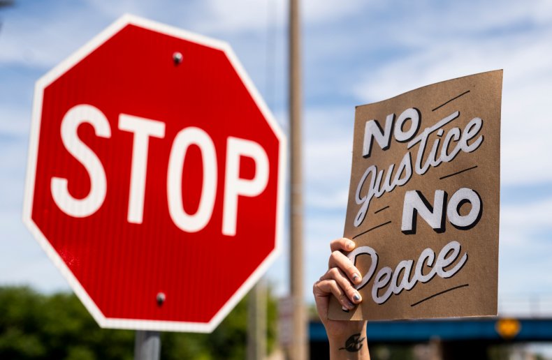 Wisconsin Unrest Erupts After Decision Not To Charge Officer
In Alvin Cole Shooting 1