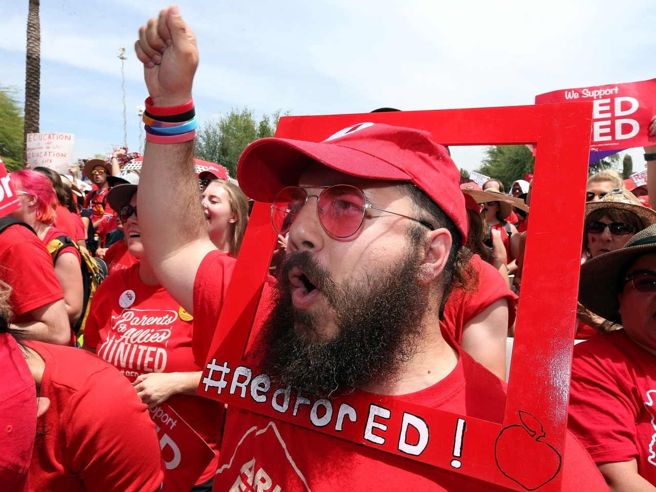 L.A. County: Elementary Schools No Longer Need Teacher
Unions' Approval to Re-open 1