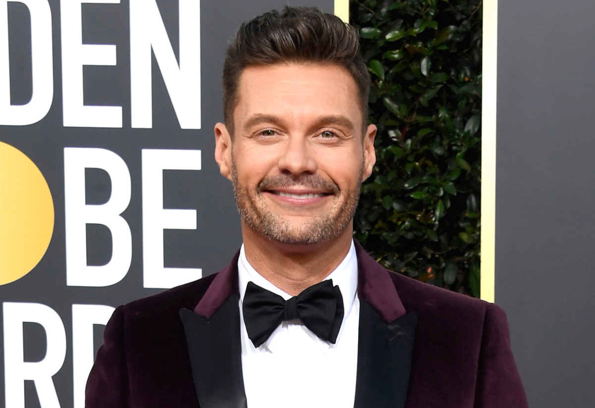 Ryan Seacrest Misses ‘Live With Kelly and Ryan’ While
Awaiting Results of COVID-19 Test 1