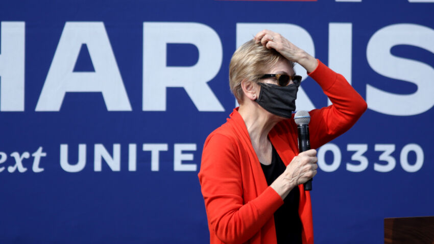 Elizabeth Warren’s office compiled a list of all the Trump
administration’s Hatch Act violations. It's long. 1