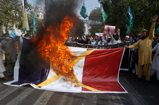 Anti-France protests grow across Mideast 1