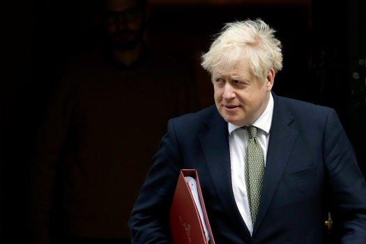 Britain eyes new national lockdown as outbreak grows 1