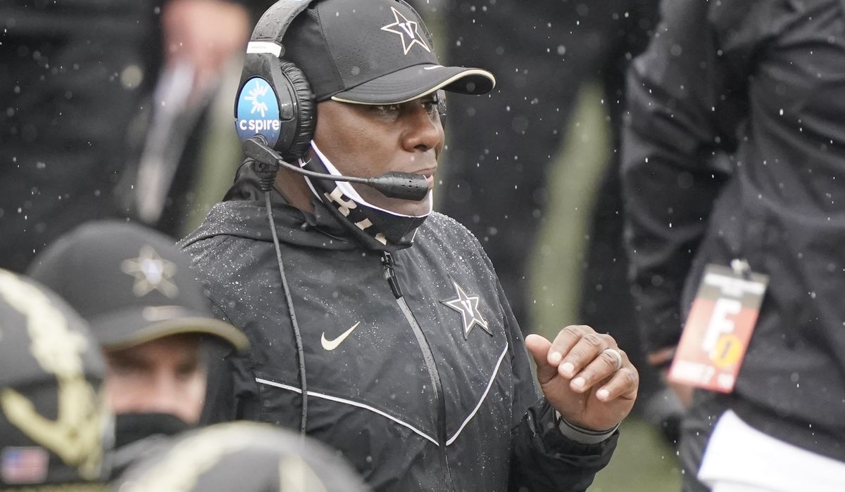 Vanderbilt at Mizzou is 1st SEC game postponed by
COVID-19 1