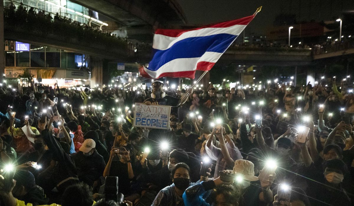 Thai authorities seek to censor coverage of student
protests 1