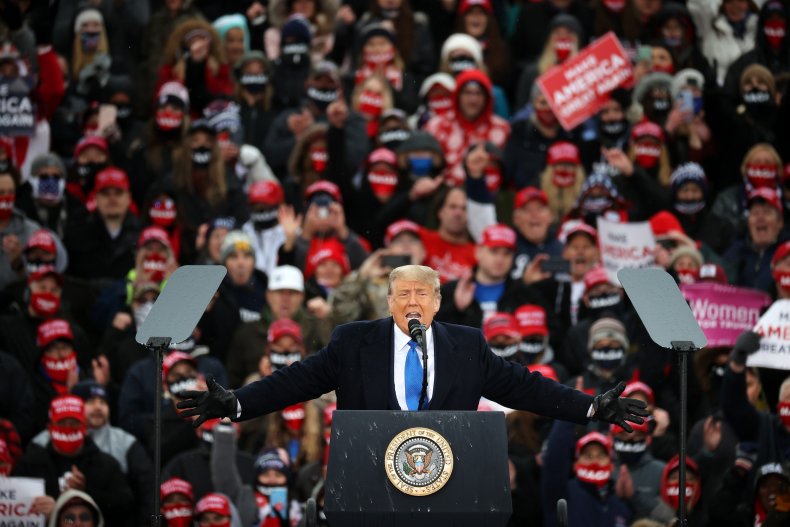 Republican Senators Deb Fischer and Joni Ernst Seen at Trump
Rally Without Masks 1