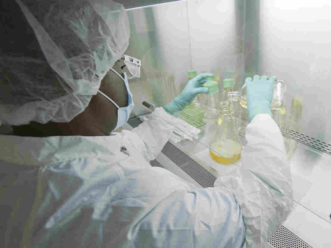 Eli Lilly Ends Coronavirus Antibody Treatment Trial, Other
Studies Go On 1