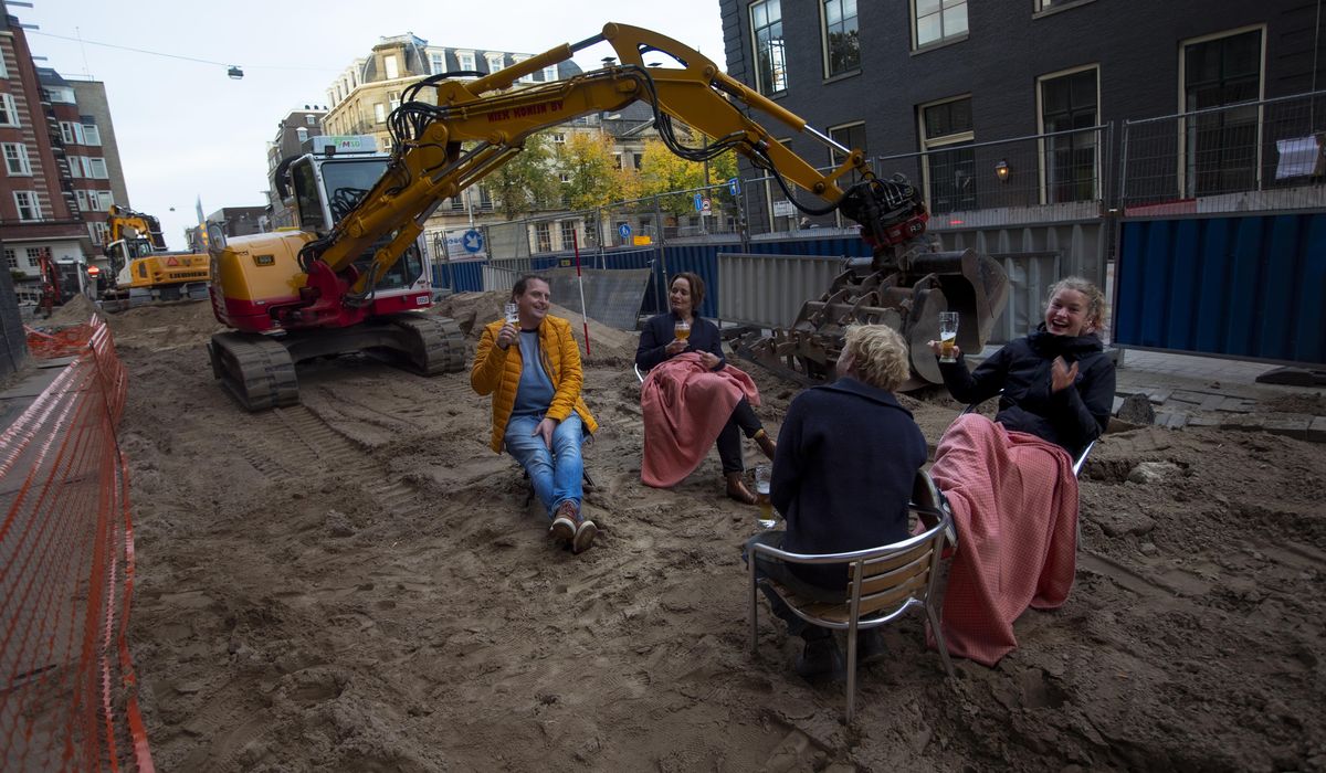 Dutch government holds off on new lockdown measures, for
now 1