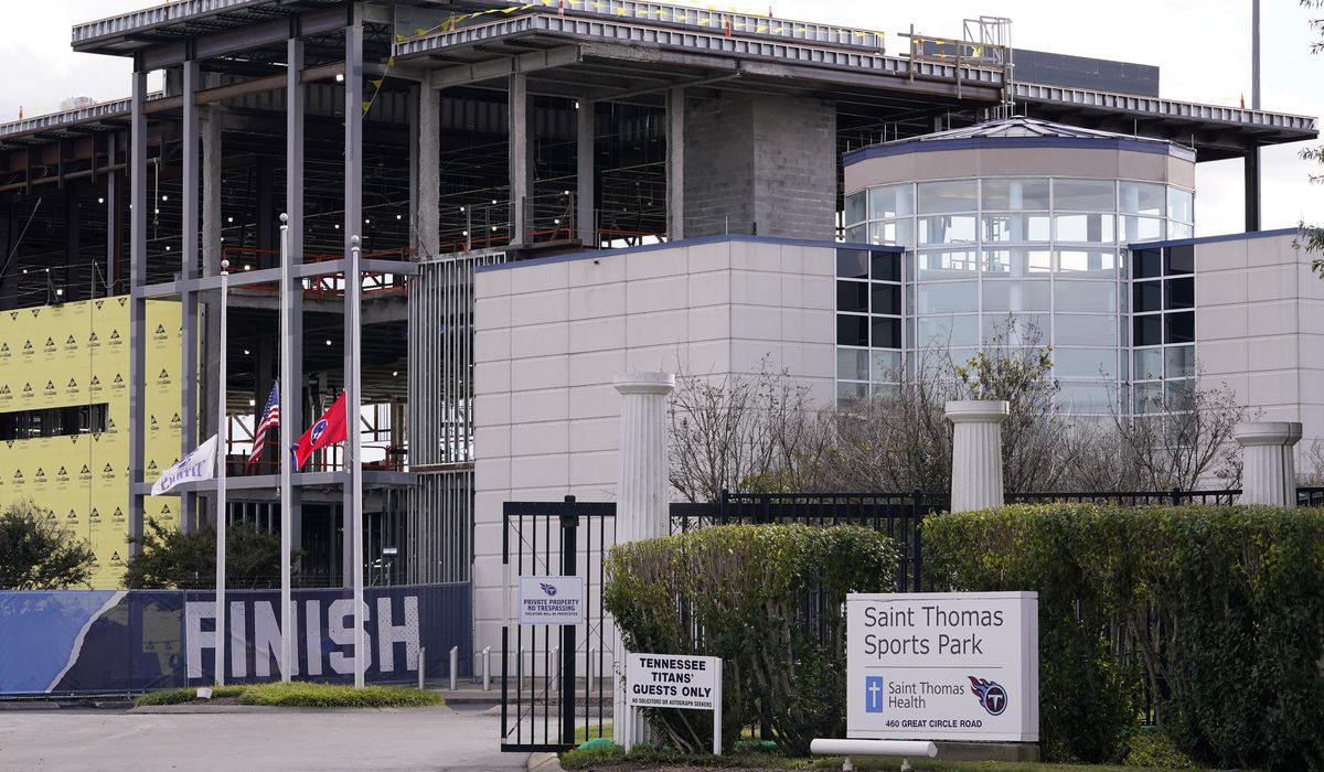 AP source: No new positive tests again for Titans,
Patriots 1