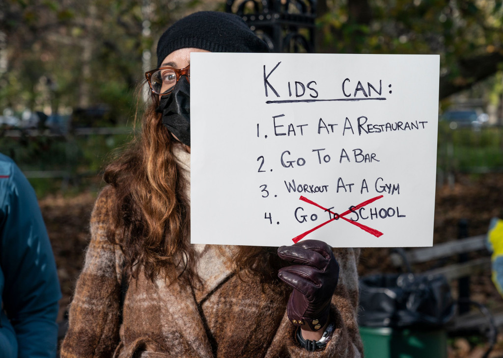 Some 140K NYC students had no contact with their schools
Thursday 1