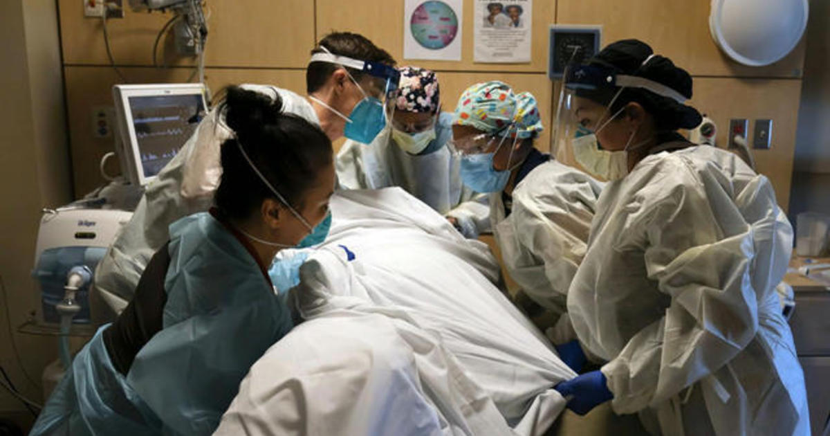 Hospitals anticipate surge of coronavirus patients after
Thanksgiving weekend 1