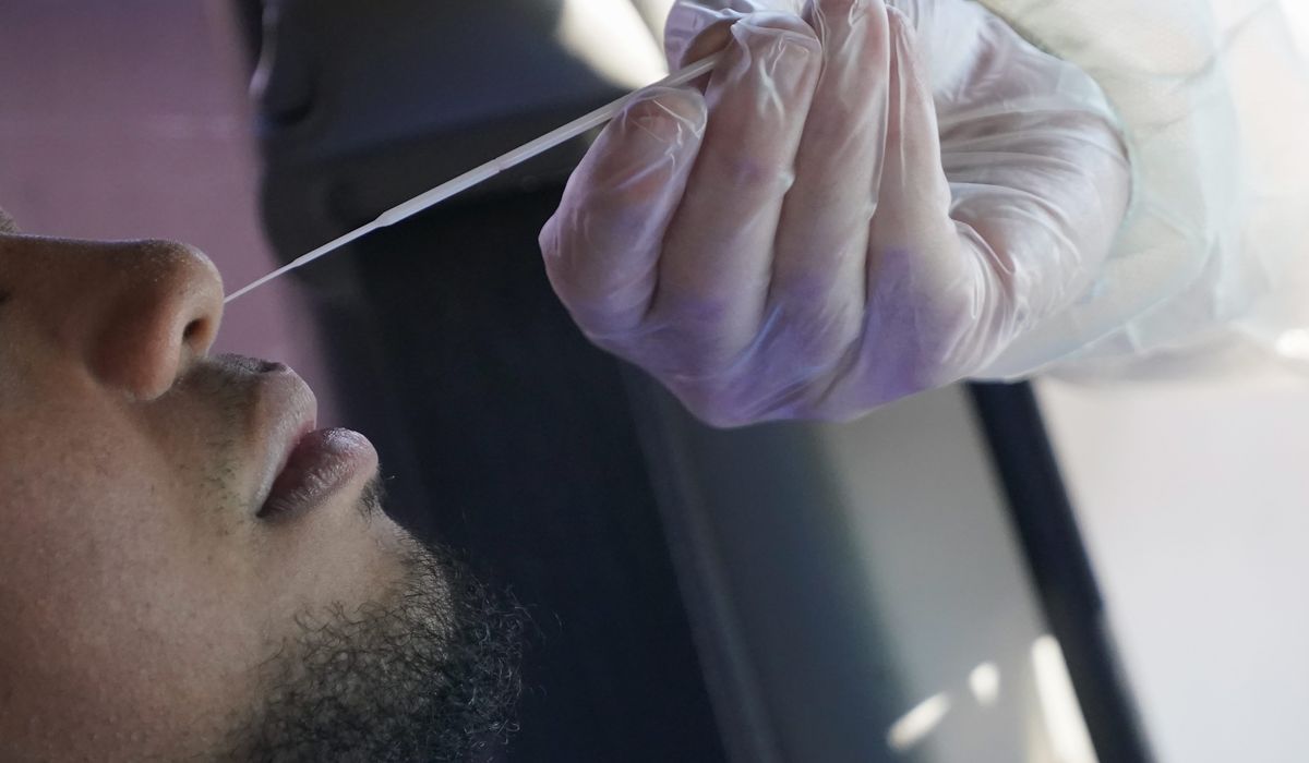 Health experts ask U.S. to buckle down as coronavirus cases
rise 1