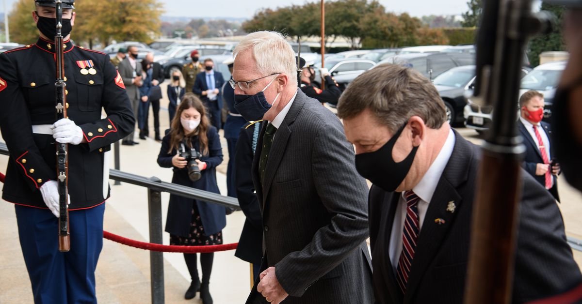 The acting Pentagon chief was exposed to the
coronavirus. He’s not quarantining. 1