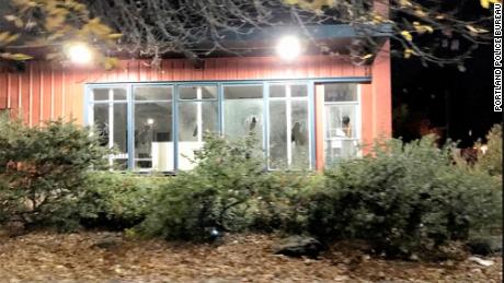 Portland Police declare a riot after people break windows of
several businesses 1