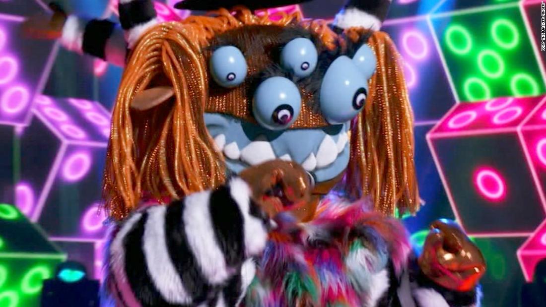 'The Masked Singer' reveals Squiggly Monster's
identity 1