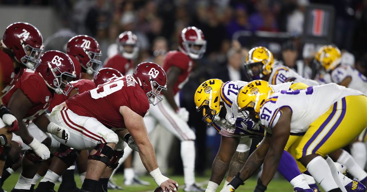 Football game between Alabama and LSU delayed after players
test positive for COVID-19 1