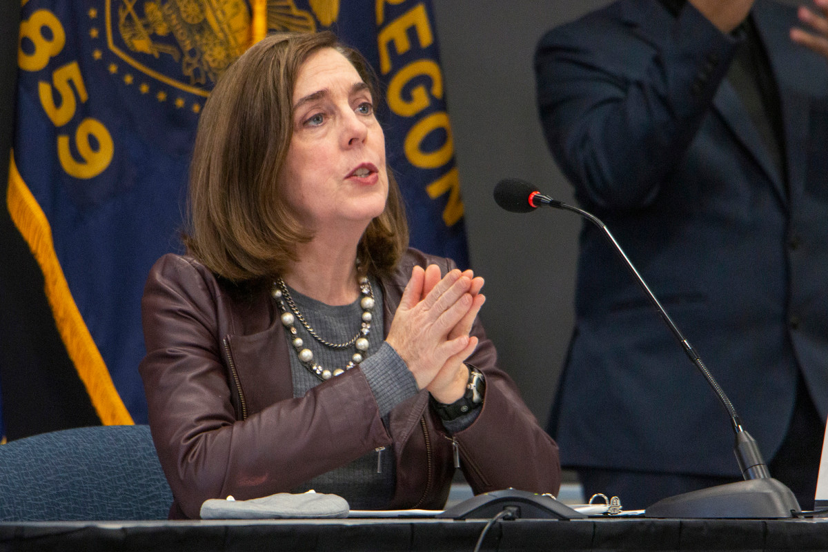 Oregon Gov. Kate Brown urges people to call cops on COVID-19
rule breakers 1