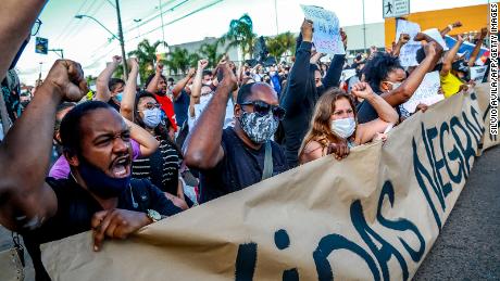 Protests erupt across Brazil after brutal beating death of a
Black man 1