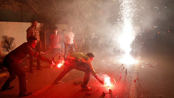 Fireworks Of Diwali Spark Worries About Pollution ... And
Coronavirus Cases 1