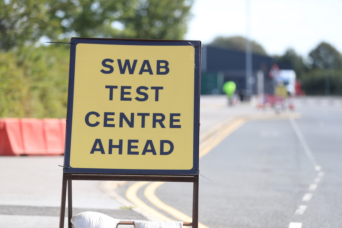 Over 1,300 people in UK misdiagnosed with COVID-19 after lab
error 1