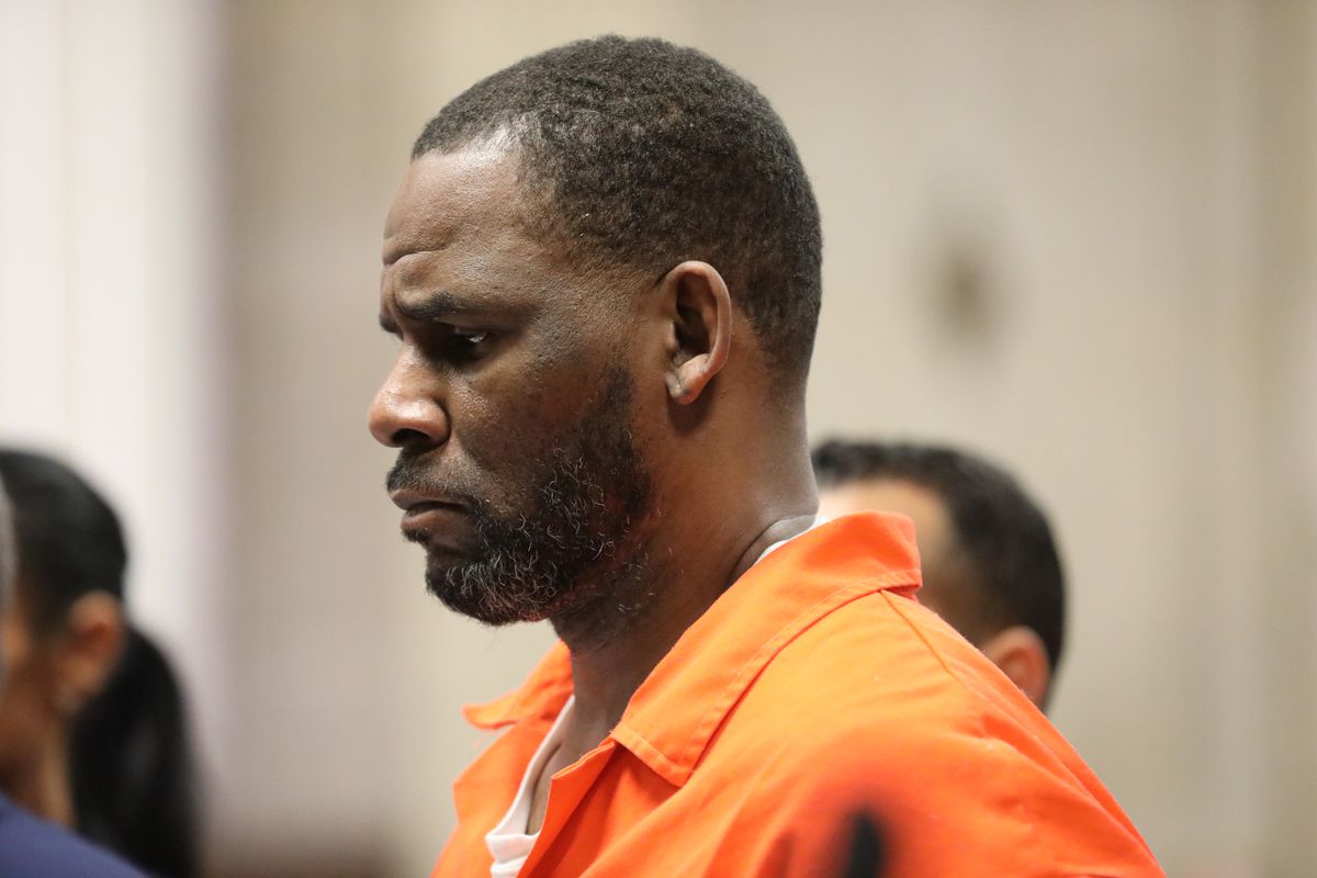 Facing potentially decades in prison, R. Kelly ‘hopeful’
despite jail beating, COVID-19 lockdown 1 Facing potentially decades in prison, R. Kelly ‘hopeful’
despite jail beating, COVID-19 lockdown 1