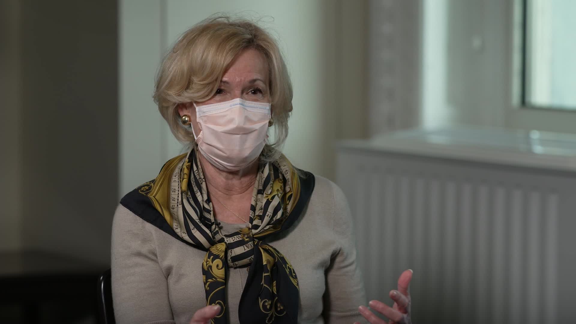 Dr. Birx: Covid-19 spread is 'faster' and 'broader' than
before 1