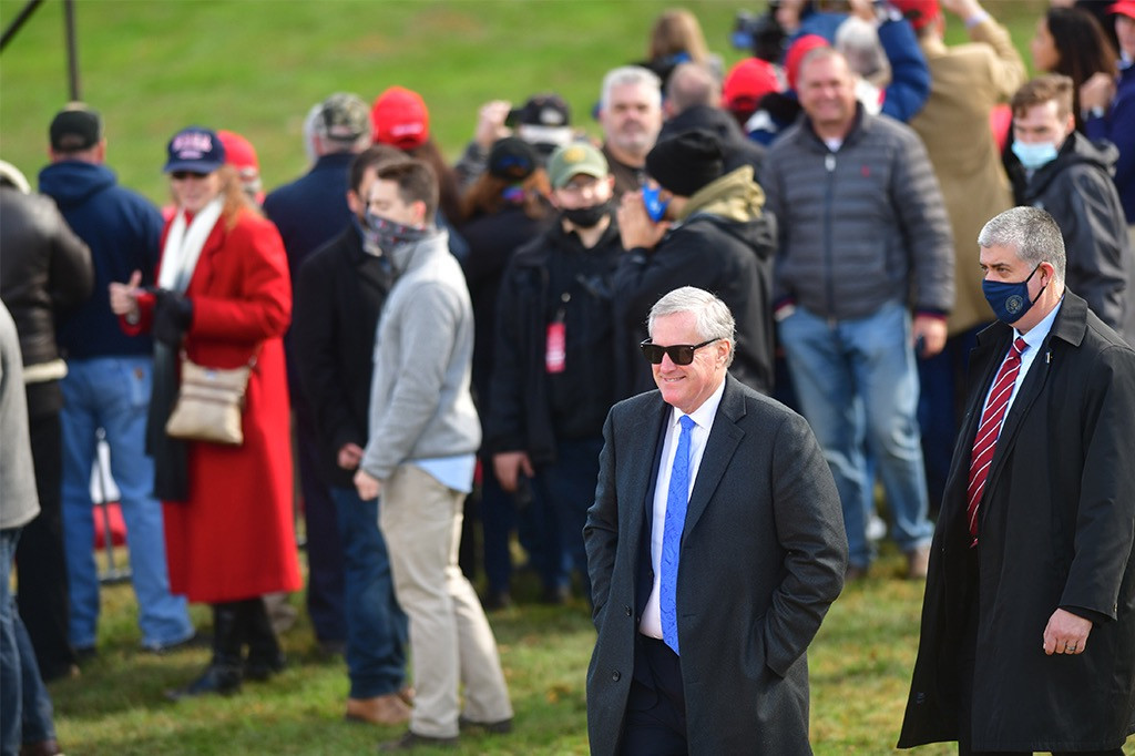 Trump chief of staff Mark Meadows tests positive for
COVID-19: report 1