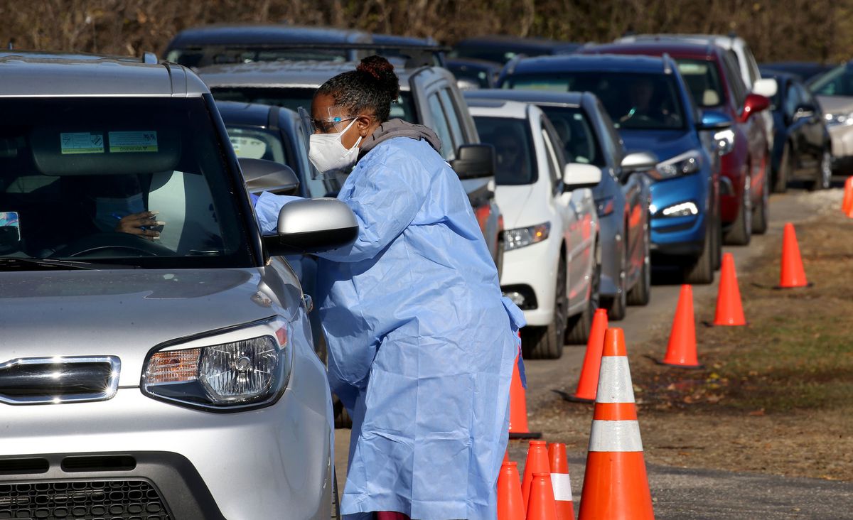 Coronavirus in Illinois updates: Data shows ‘exponential’
spread of the virus during the past 12 weeks 1