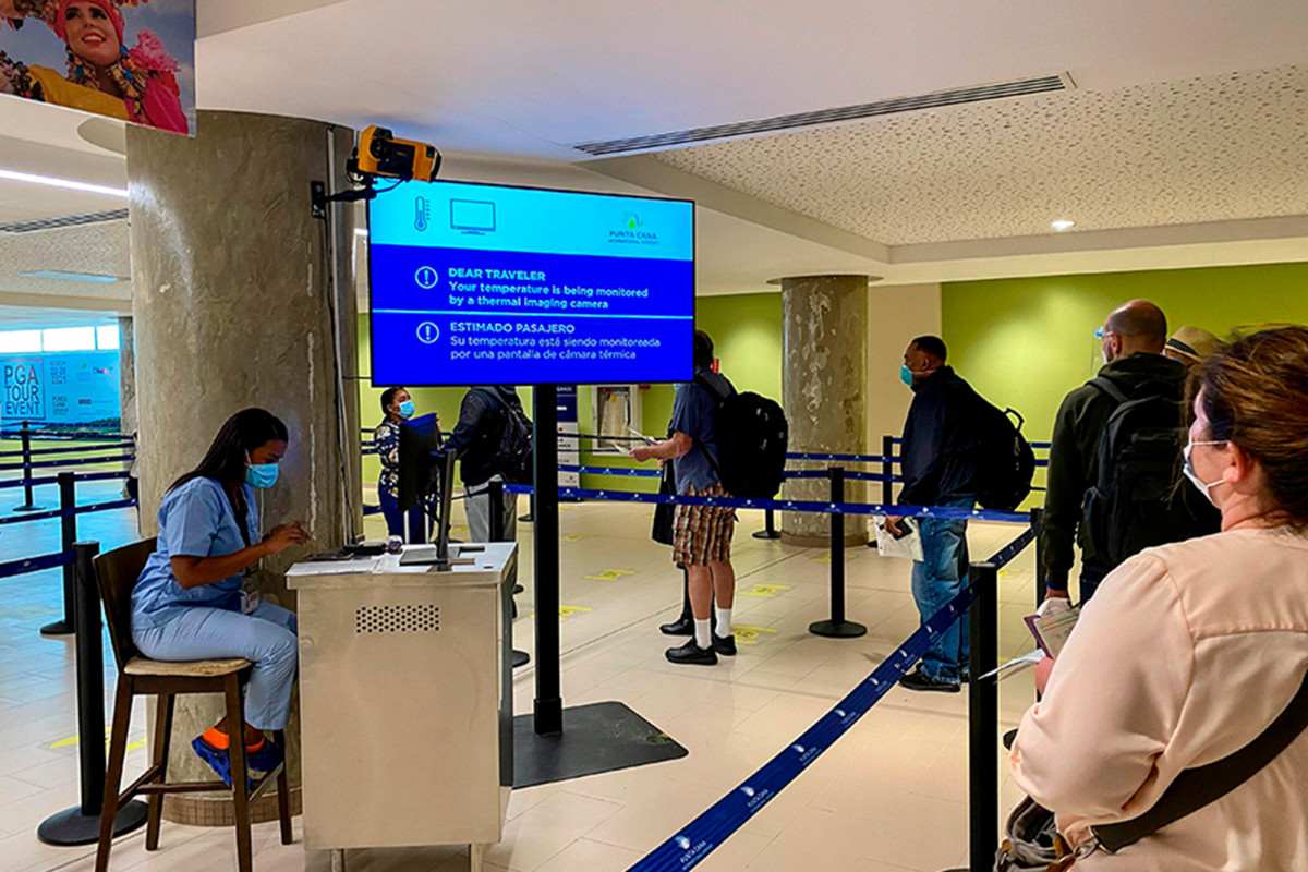 Digital COVID-19 ‘passport’ may take flight for airline
travelers: report 1