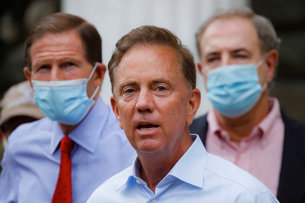Connecticut Gov. Ned Lamont self-quarantines after staffer
tests positive for COVID-19 1