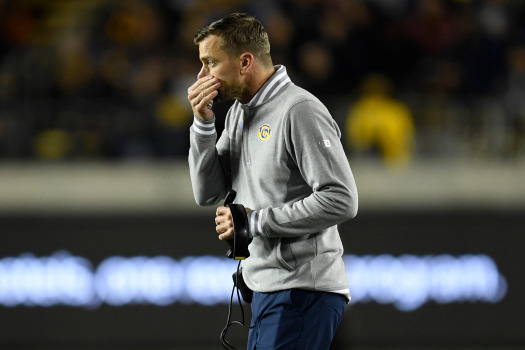 Cal football: Coronavirus case has Bears wondering when they
can play 1
